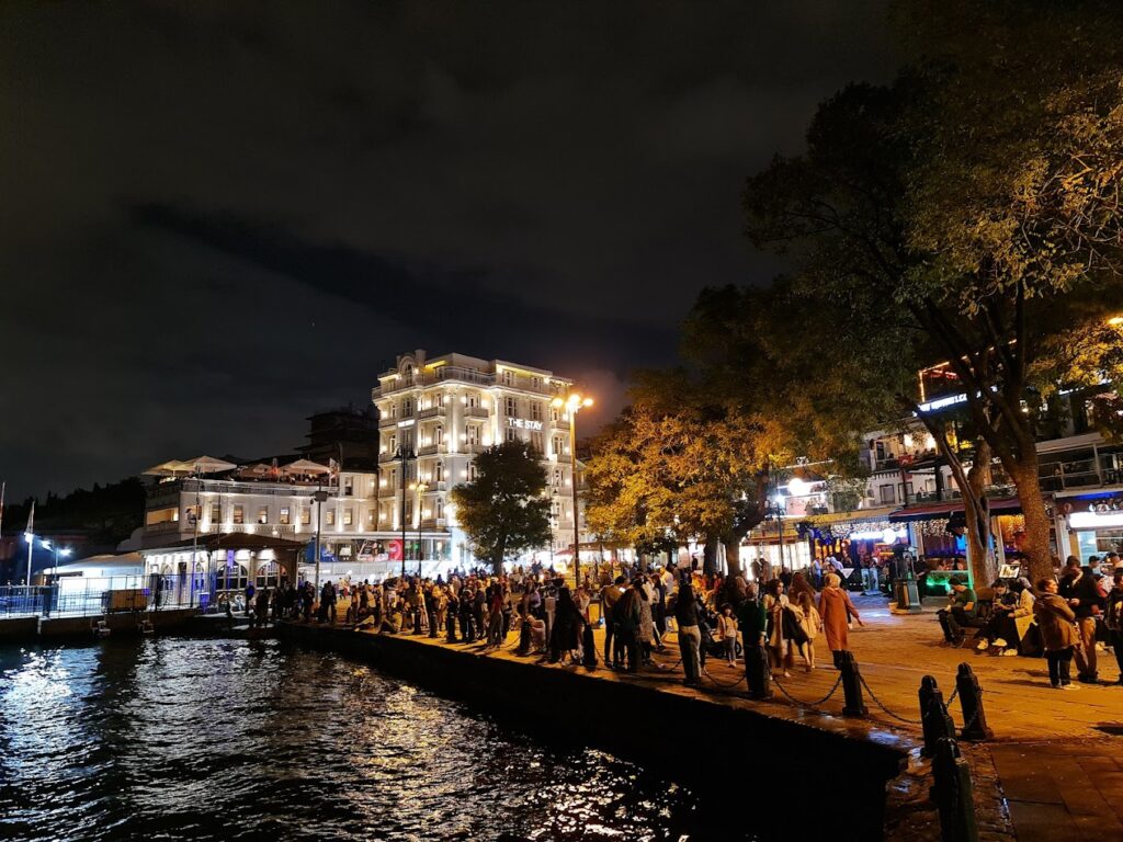 Ortaköy Meydanı